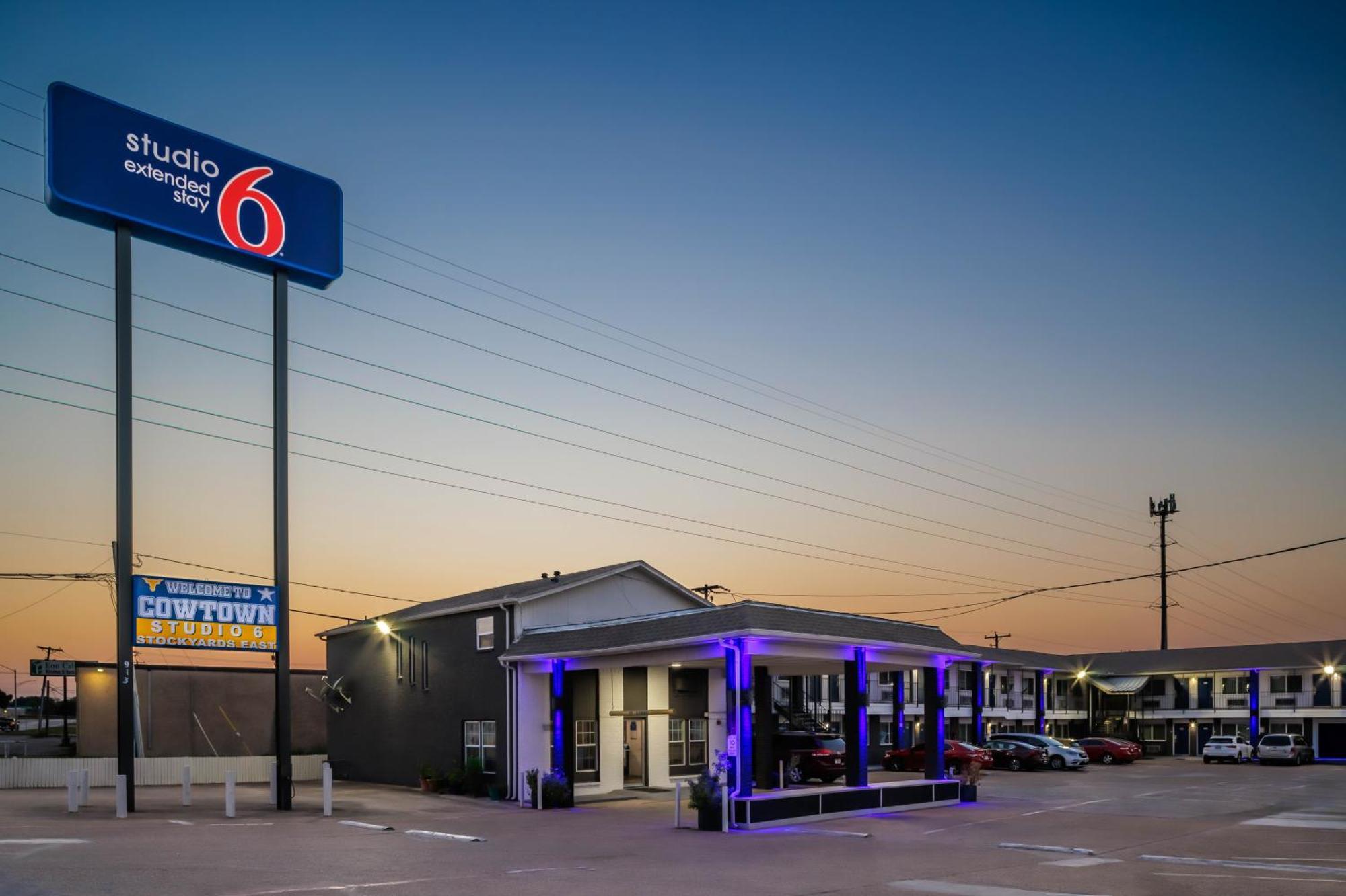 Studio 6 Fort Worth, Tx - Stockyards East Exterior photo